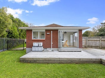 2/185 Swanson Road, Henderson, Auckland