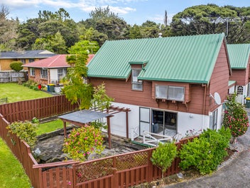 1/5 Eugen Place, Bayview, Auckland