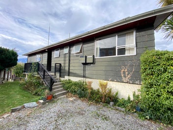 19 Greenstone Place, Fernhill, Queenstown