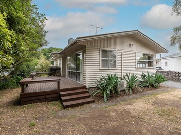 36 Rosalind Street, Deanwell, Hamilton