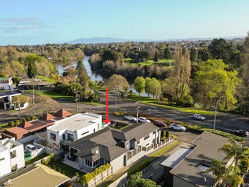 900 River Road, Queenwood, Hamilton