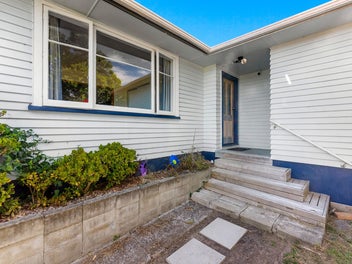 1 Sarona Avenue, Glen Eden, Waitakere