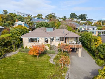 8 The Rise, Mount Pleasant, Christchurch