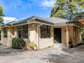1A Derwent Crescent, Titirangi, Auckland