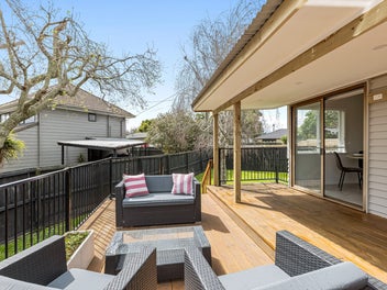 1/222 Beach Haven Road, Beach Haven, Auckland