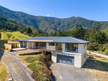 127 Boons Valley Road, Waikawa, Picton