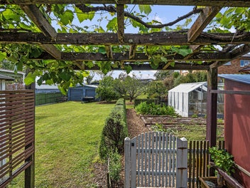 25 Felgrove Street, Glendene, Auckland