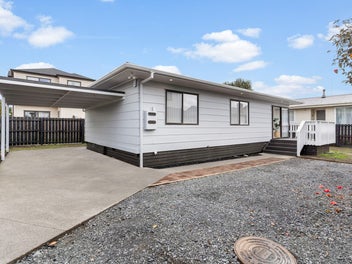 2/6 Cambridge Road, Manurewa, Auckland