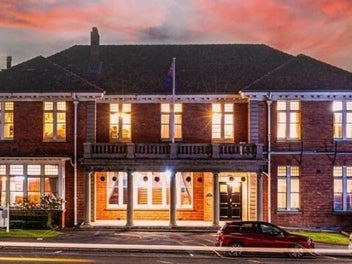 136 Burnt Hill Road, Burnt Hill