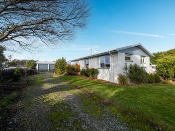 19 Peace Street, Tuatapere, Tuatapere