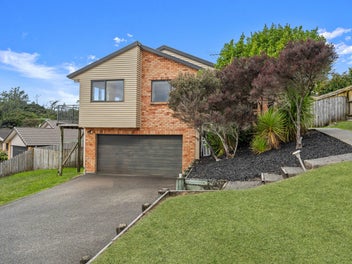 92 George Deane Place, Greenhithe, Auckland