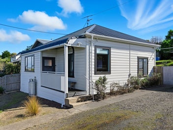 1 Queen Street, Brighton, Dunedin