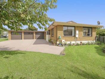 35 Clivedene Street, Matua, Tauranga