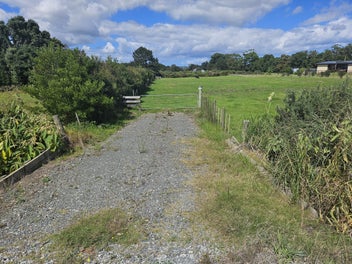 225 Spains Road, Awanui