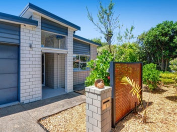 39 Walton Street, RED BEACH, Red Beach