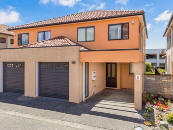 110 Huntington Drive, Huntington Park, Auckland