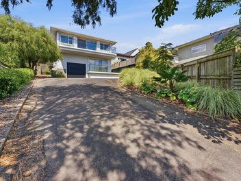 426 Devon Street West, Lynmouth, New Plymouth