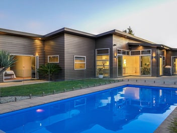 23 Darjon Drive, Huntington, Hamilton