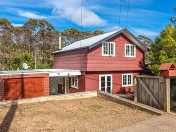 13 Totara Road, Onetangi, Waiheke Island