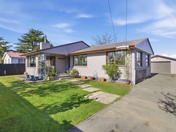 94 Prestons Road, Redwood, Christchurch