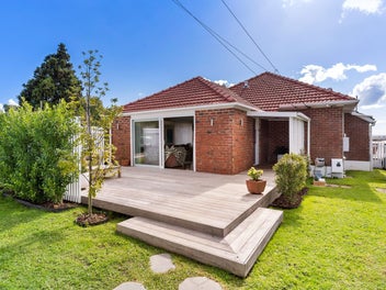 1/13 Fairlands Avenue, Waterview, Auckland