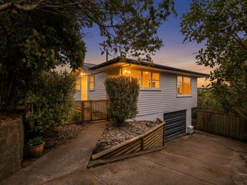 19 Jane Grove, Paparangi, Wellington