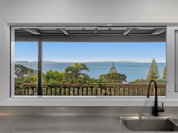 74 Duncansby Road, Stanmore Bay, Whangaparaoa