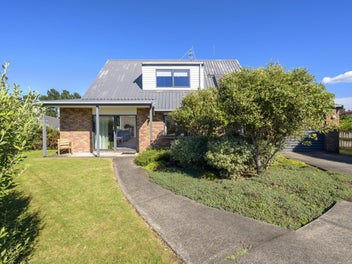 3 Norwich Place, Bethlehem, Tauranga