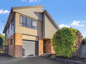 37 Dunbarton Street, Redwood, Christchurch