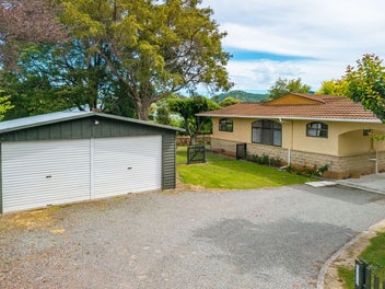18 Hunt Terrace, Wakefield