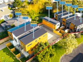 5/300 Great North Road, Henderson, Auckland