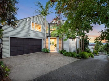 1/56 Castor Bay Road, Castor Bay, Auckland