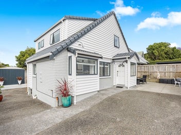 2/58 Hillcrest Avenue, Hillcrest, Auckland
