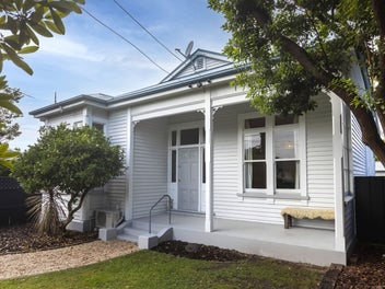 17 Reeves Road, Opawa, Christchurch