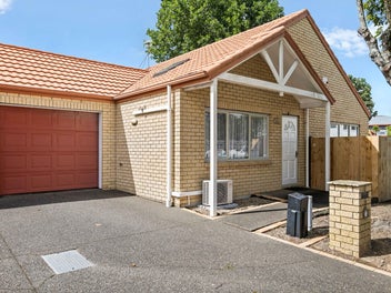 1 Dunbarton Drive, Ranui, Auckland