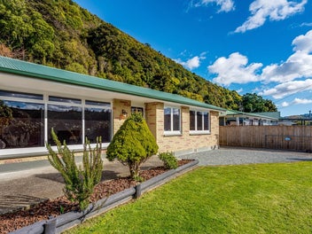 564 Main Road North, Timberlea, Upper Hutt