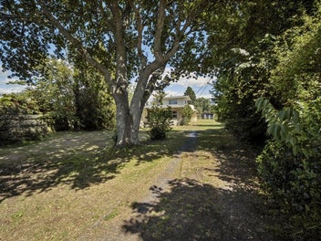 64 Robinson Avenue, Holdens Bay, Rotorua