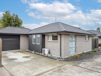 33B Wilsons Road South, Saint Martins, Christchurch