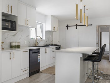 6 Constance Place, Clover Park, Auckland