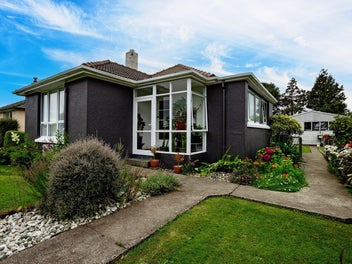 84 Adamson Crescent, Glengarry, Invercargill