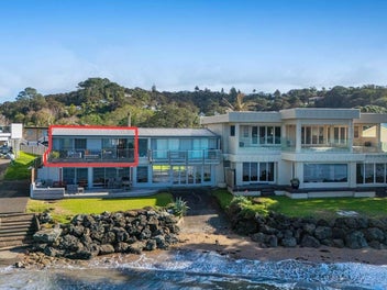 5/4 Arkles Strand, Arkles Bay, Whangaparaoa