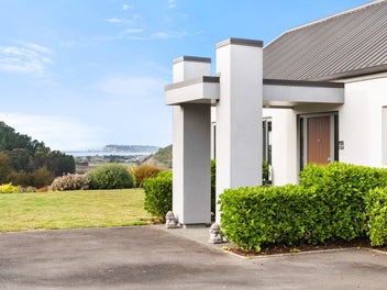 37 Lopdell Lane, Waikere, Hastings