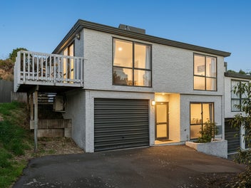 73A Grosvenor Street, Kensington, Dunedin