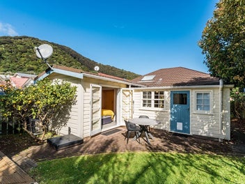 26 Kauri Street, Eastbourne, Lower Hutt