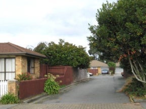 2/12 Honeysuckle Place, Northcote, Christchurch
