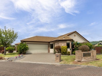 27 Beaufort Mews, Taradale, Napier