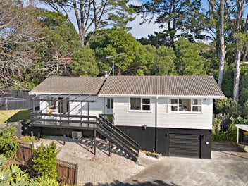 1/3 Aralia Road, Sunnynook, Auckland