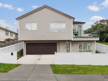 40A Caronia Crescent, Lynfield, Auckland