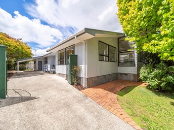 6 Denver Grove, Totara Park, Upper Hutt