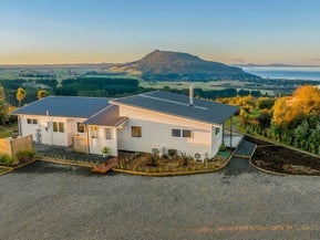 11 Rangikatea Road, Omori